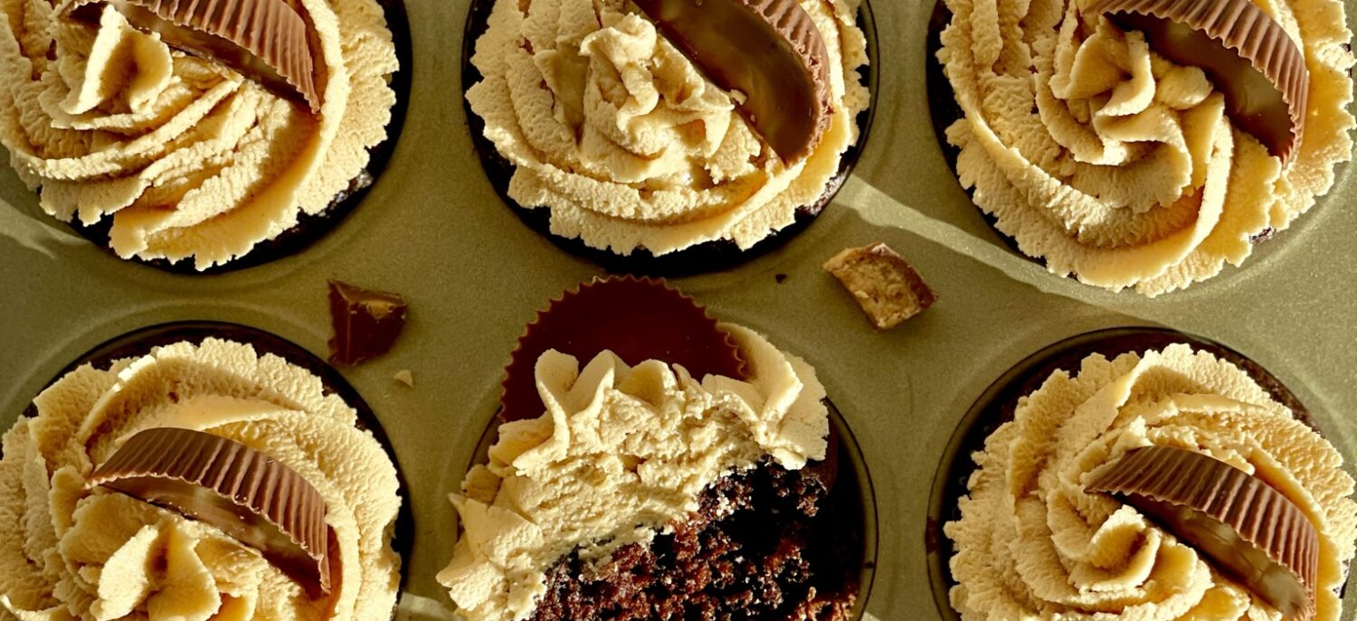 Creamy Chocolate Peanut Butter Cupcakes